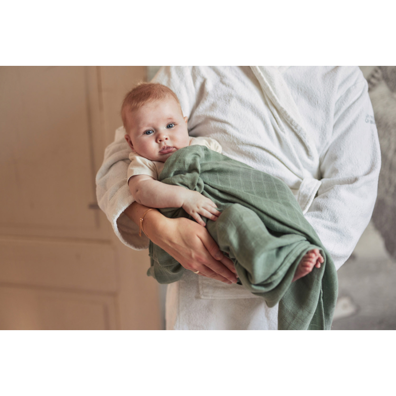 muszlin menta zöld színű takaró kisbabán